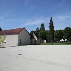 La maison Gicquel et ses environ à réhabiliter en vue d'une construction d'équipement culturel.